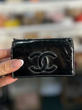 Free Chanel Wallet Giveaway Follow Ig @thebagriculture